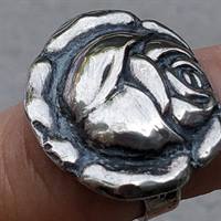 sølvfarvet fingerring rose gammel ring vintage